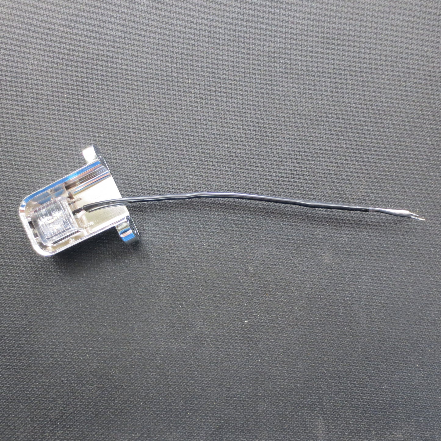 Trailer License Plate Light - L10-WB00-1 or L10-WC00-1