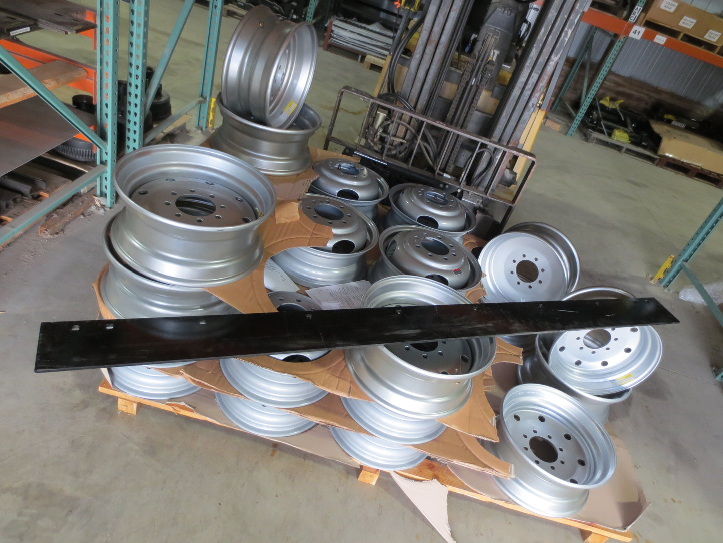 Hiniker 8' Cutting Edge, 3/8", 25010001