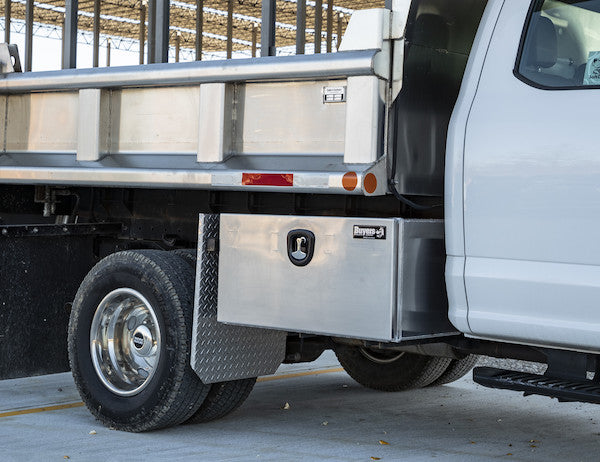 Aluminum XD Underbody Smooth Toolbox, 18"x18"x36" -1706405