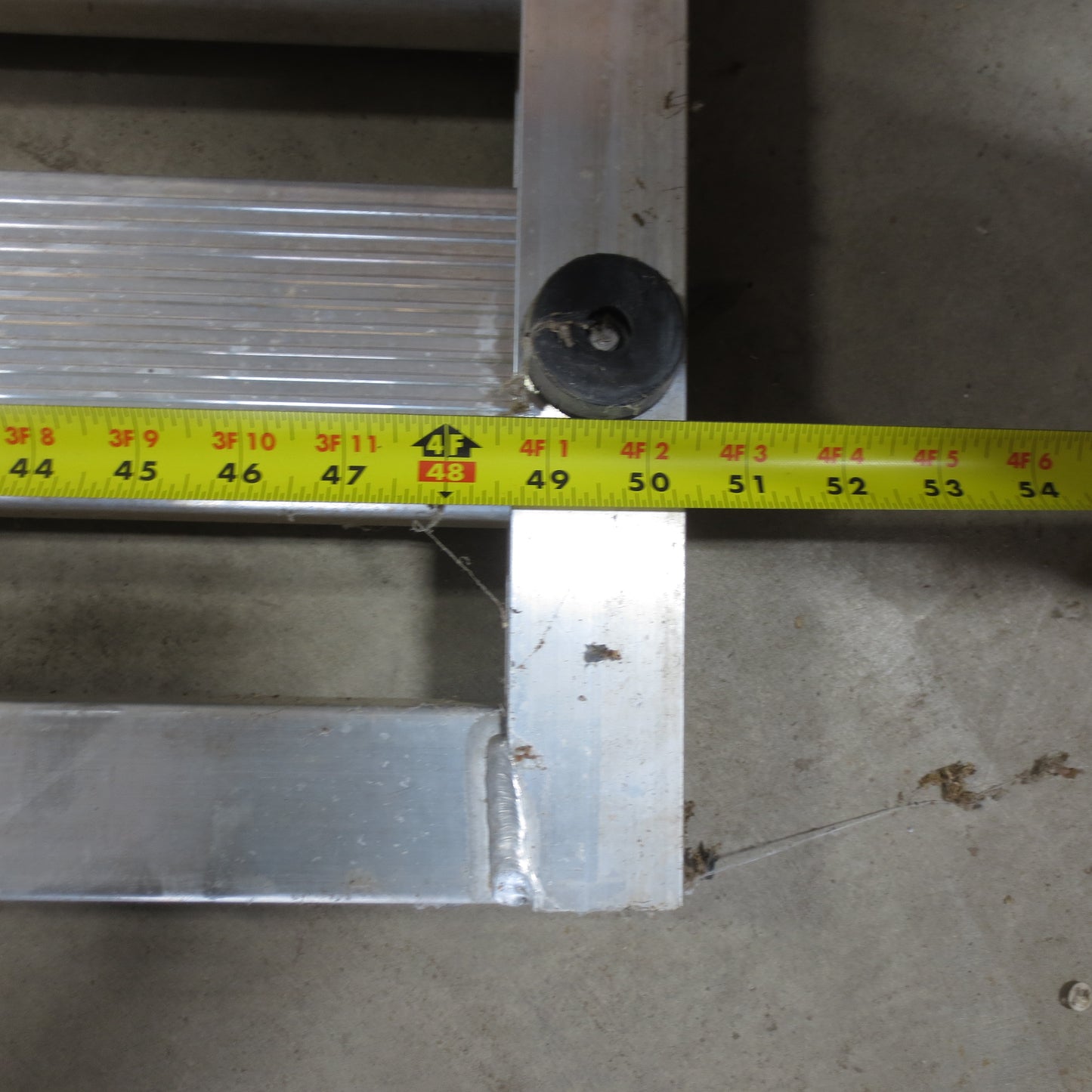 New Tailgate 39" x 50" for Aluma 548 series trailers - 41061