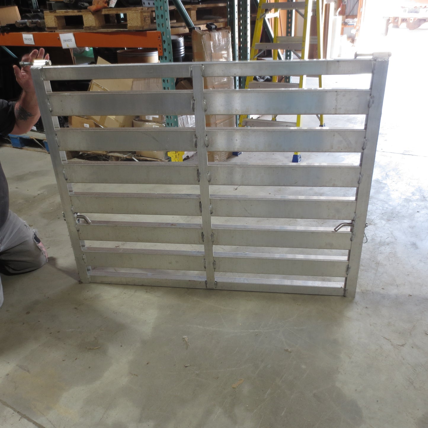 New Tailgate 39" x 50" for Aluma 548 series trailers - 41061