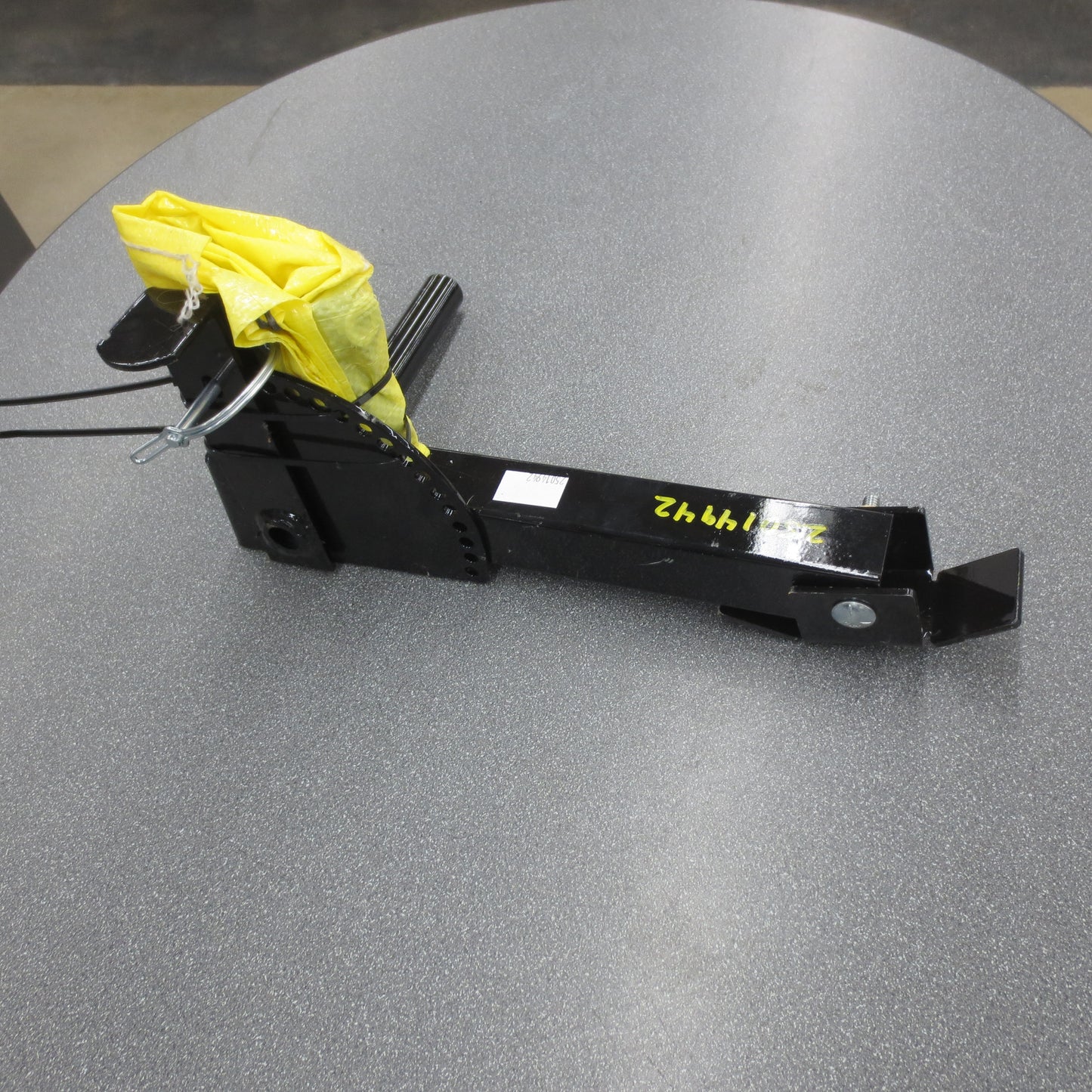 Hiniker Universal Parking Stand Kit for all plows (Steel, C-plow, Scoop, V-plow) - 25014942