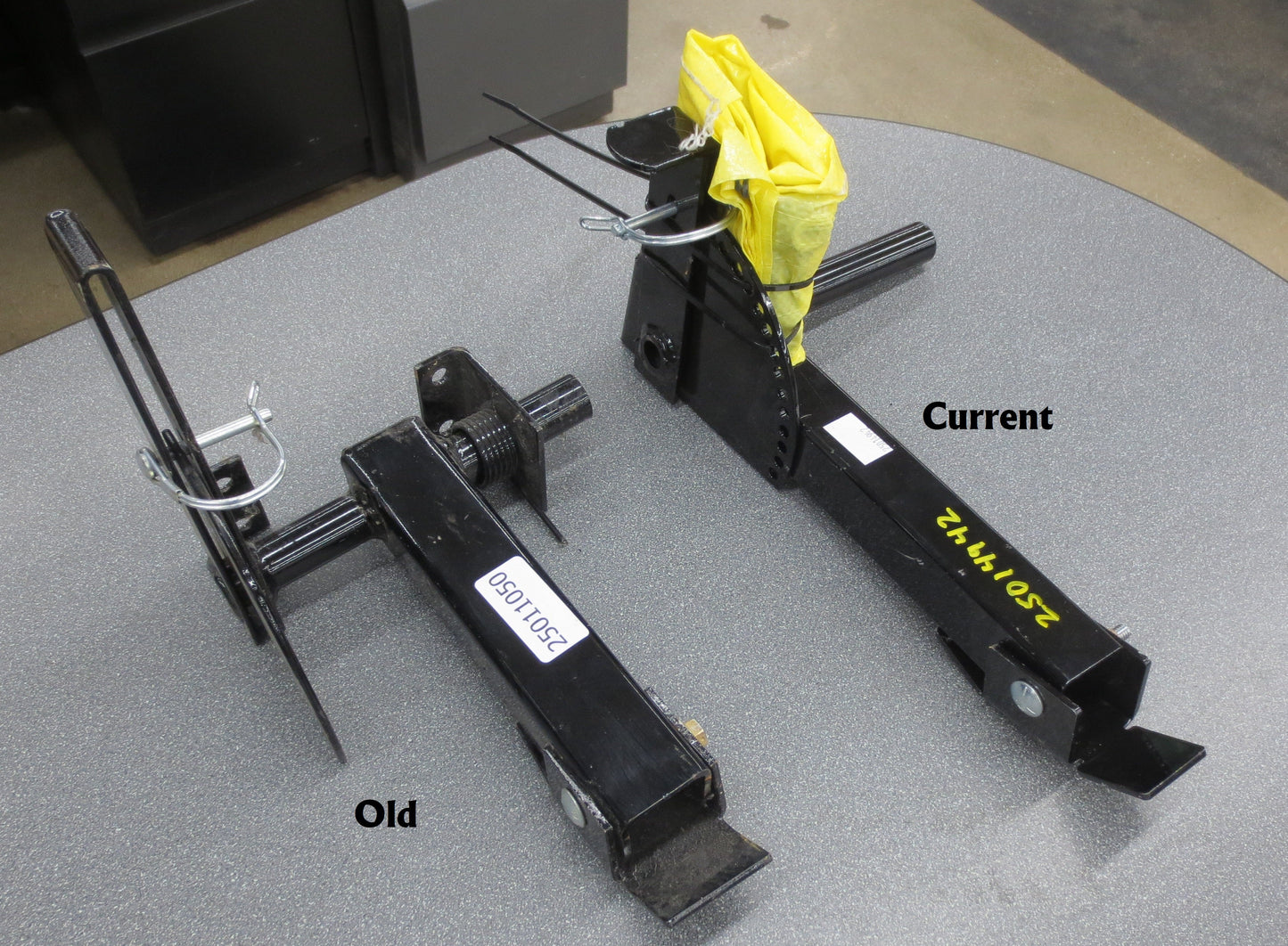 Hiniker Parking Stand Kit (old style) for straight blade - 25011050