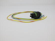 Load image into Gallery viewer, Hiniker Universal Headlight Adapter Hard Wire 38813047