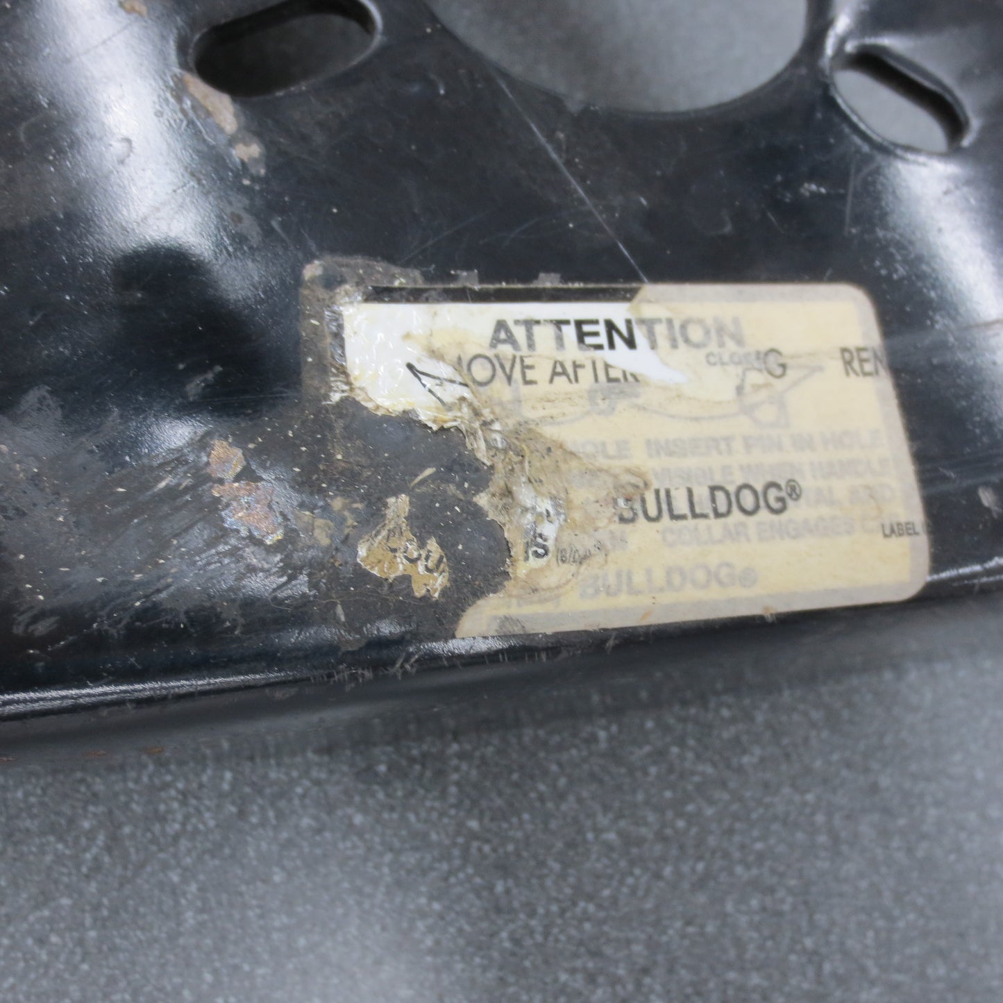 Close-up of Bulldog label