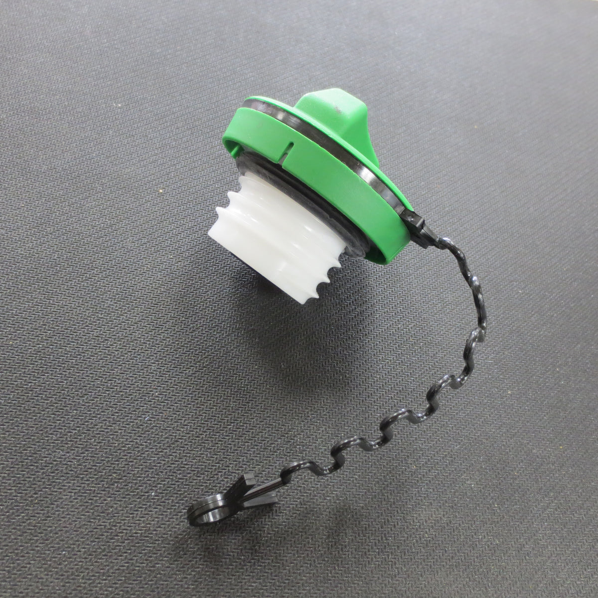 Tethered Fuel Cap for Diesel - MGC-517T