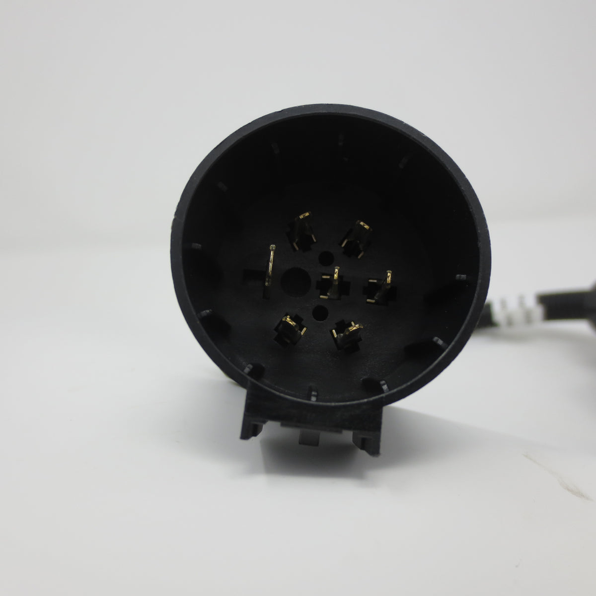 CM OEM Truck bed plug with 7 & 4 way.