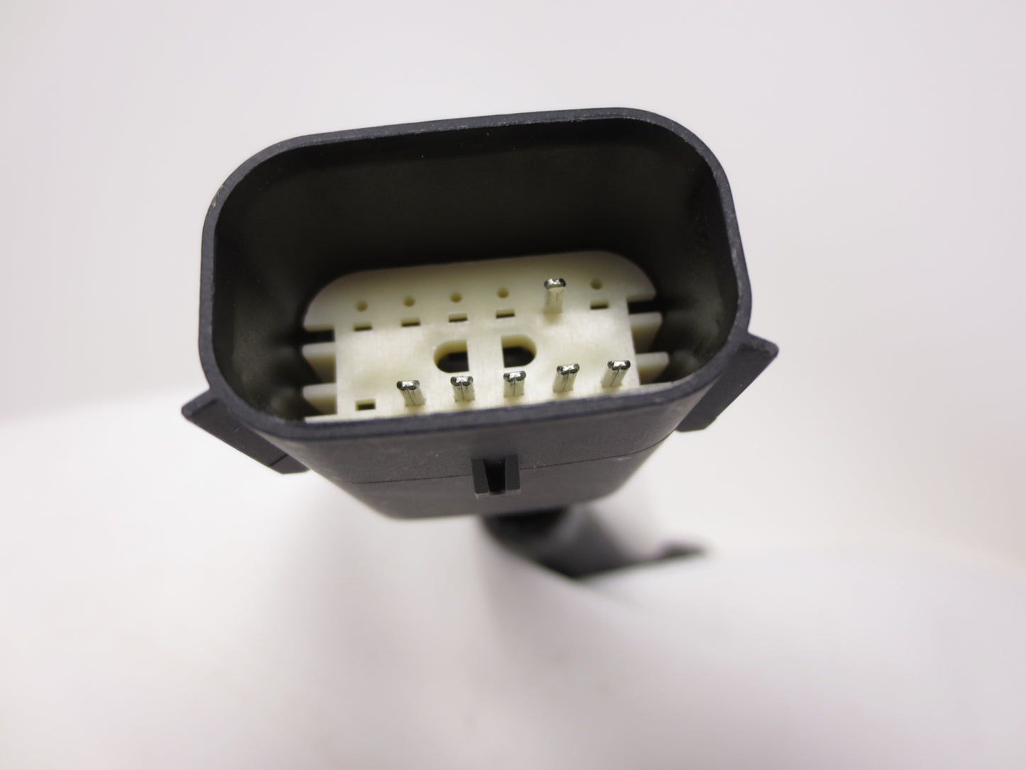 CM Truck Bed Plug & Play Harness Adapter, Ram 2019-2024 bed delete, 9900657