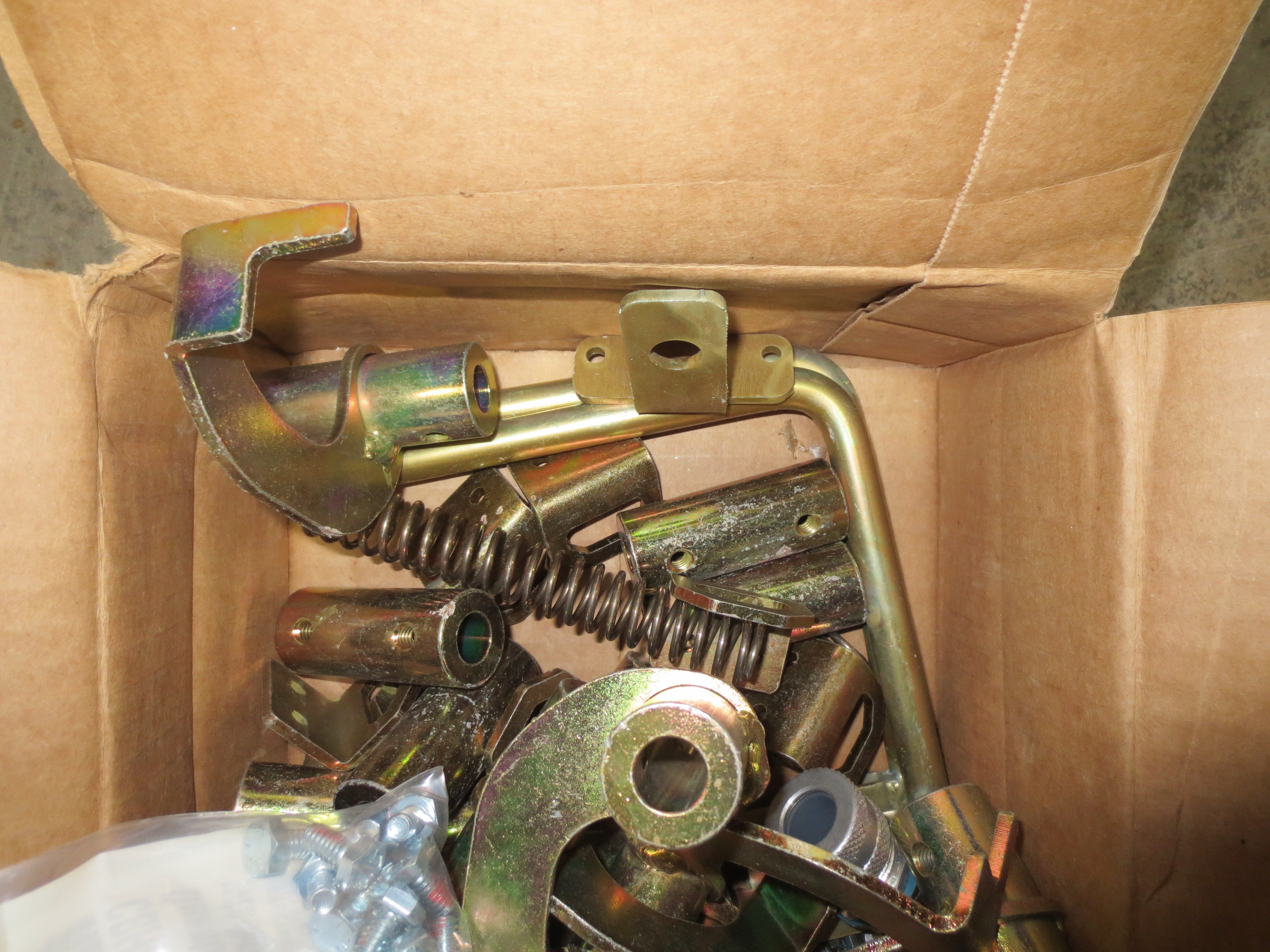 Truck Bed Parts, Toolboxes & Bed Accessories - Rondo Truck & Trailer ...